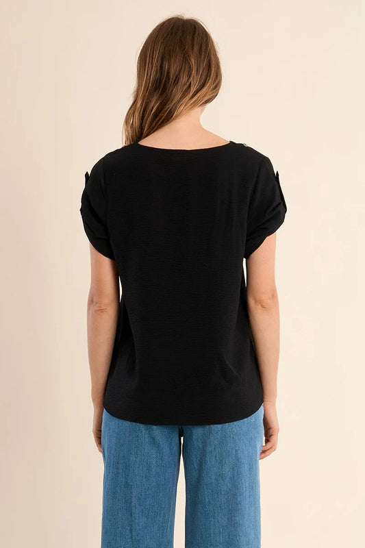 Beaded Collar V-Neck Tee – Straight Fit Short Sleeve Top