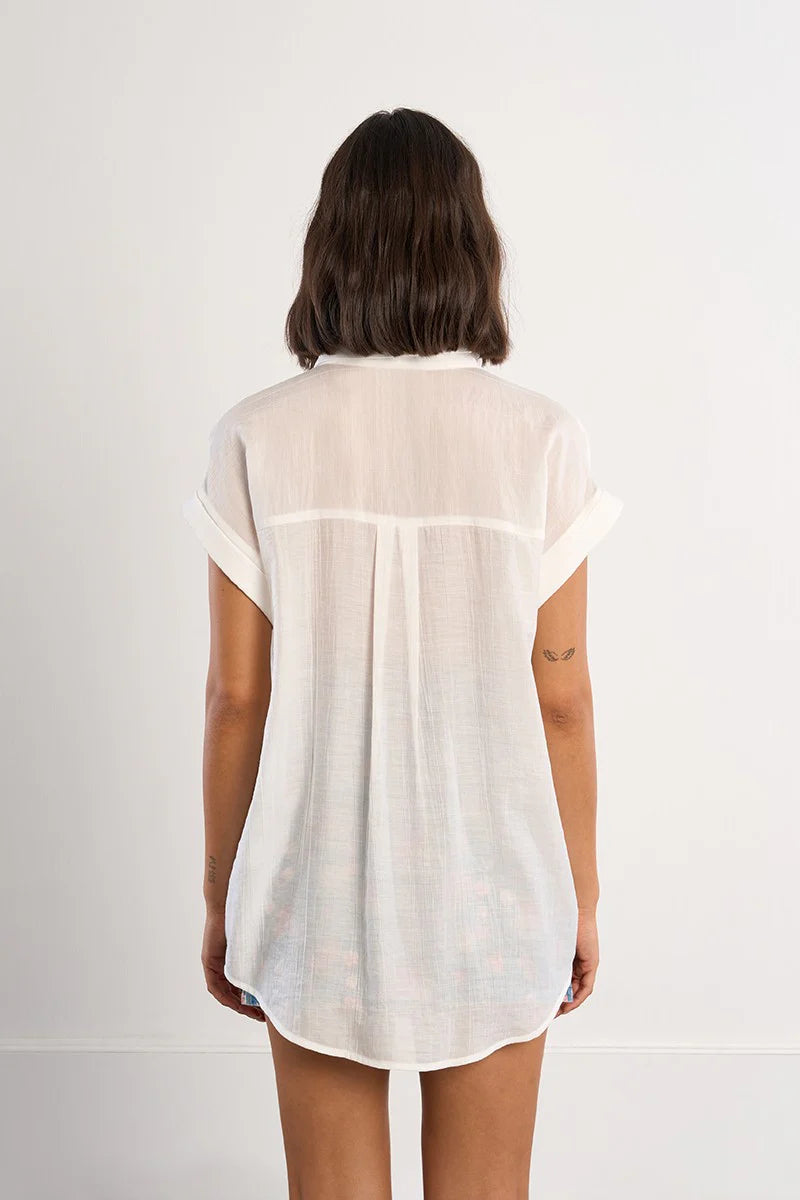 Breezy Classic Sleeveless Blouse