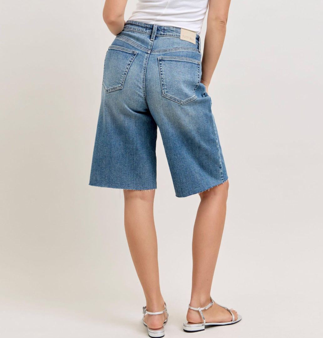 Magic Moment Judy Blue Jorts