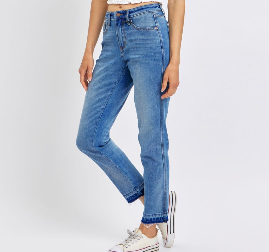 Judy Blue Rigid Magic Release Hem Boyfriend Jeans