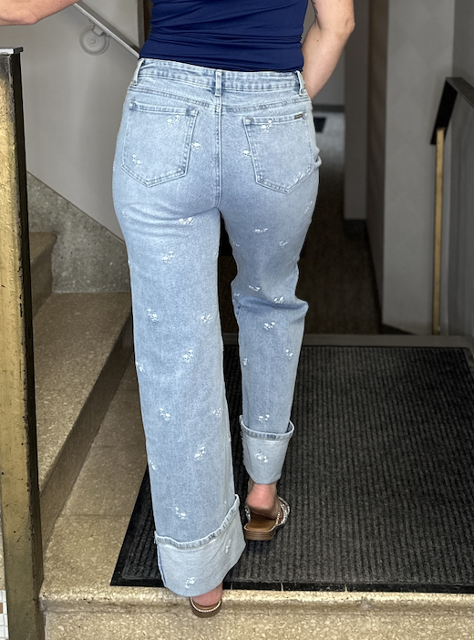 Floral Embroidery Wide Crop Jeans