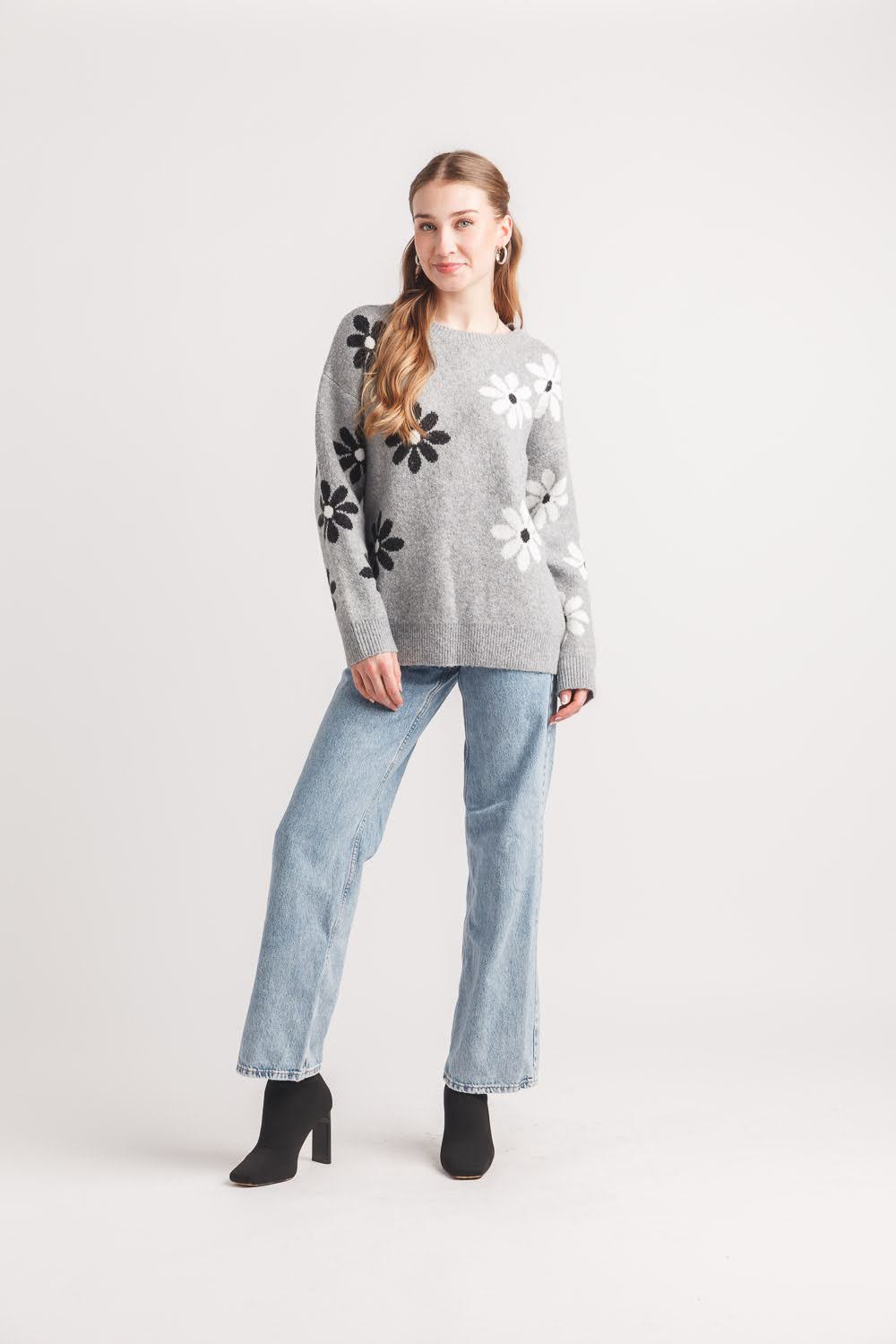 Women’s Grey Daisy Intarsia Knit Sweater