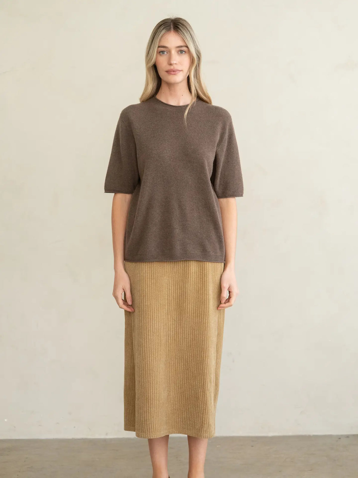 Women's Fine Gauge Knit Short Sleeve Sweater | Relaxed Crew Neck Lightweight Pullover