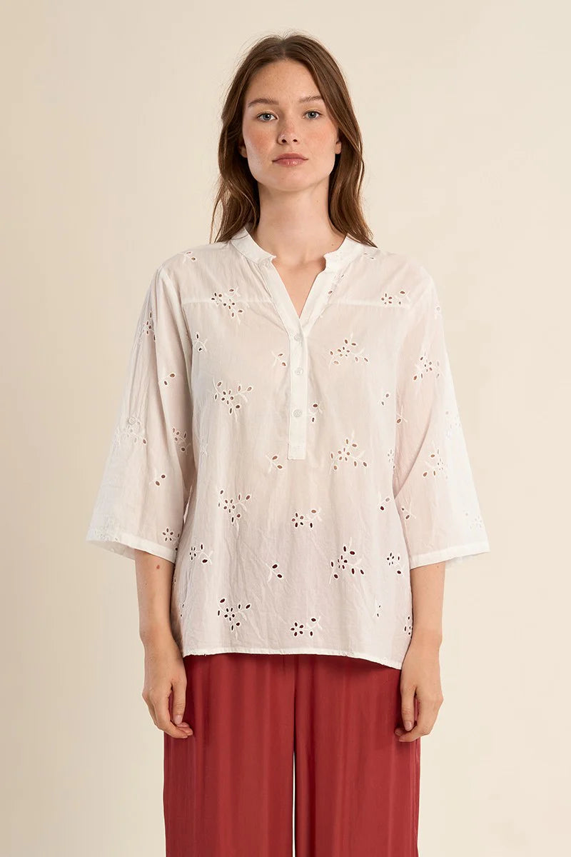 Broderie Anglaise Cotton Blouse – Mandarin Collar Mid-Sleeve Button-Up Top