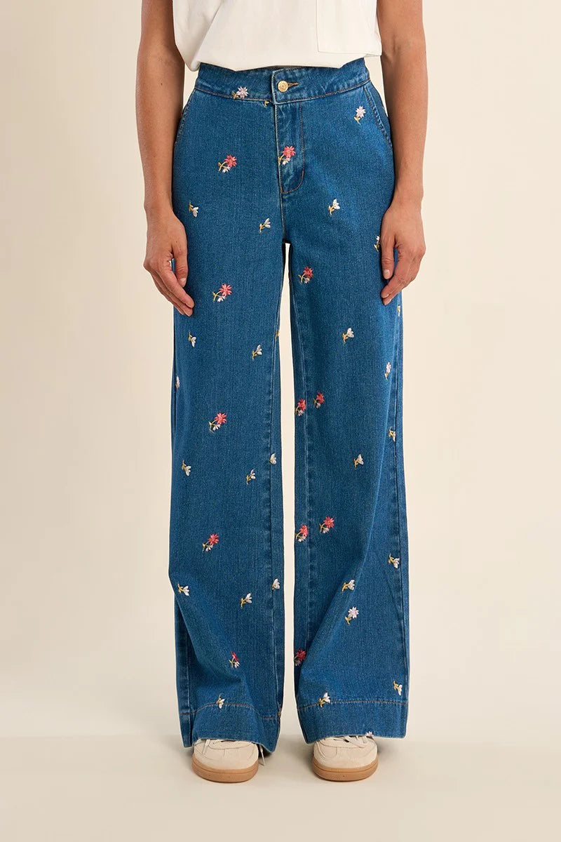 Stitch & Strut Wide Leg Jeans