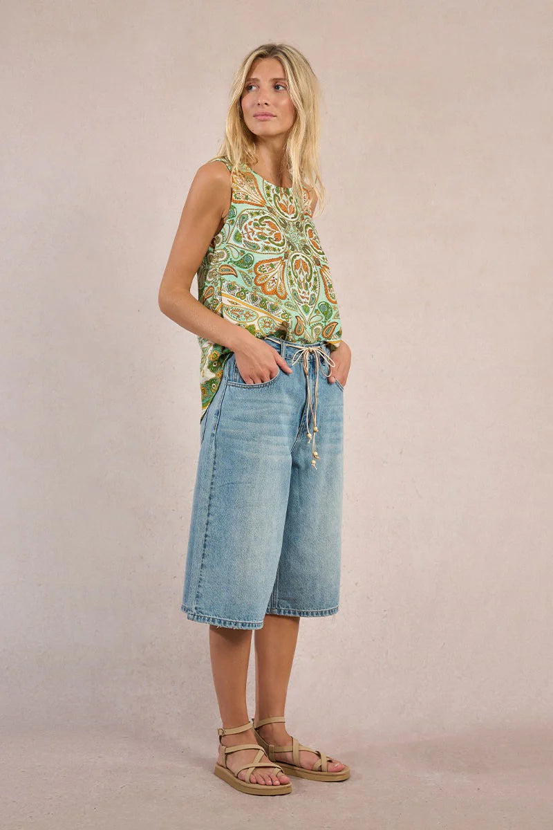 Wide Denim Bermuda Shorts with Knotted Belt – Flattering Patch Pocket Summer Shorts