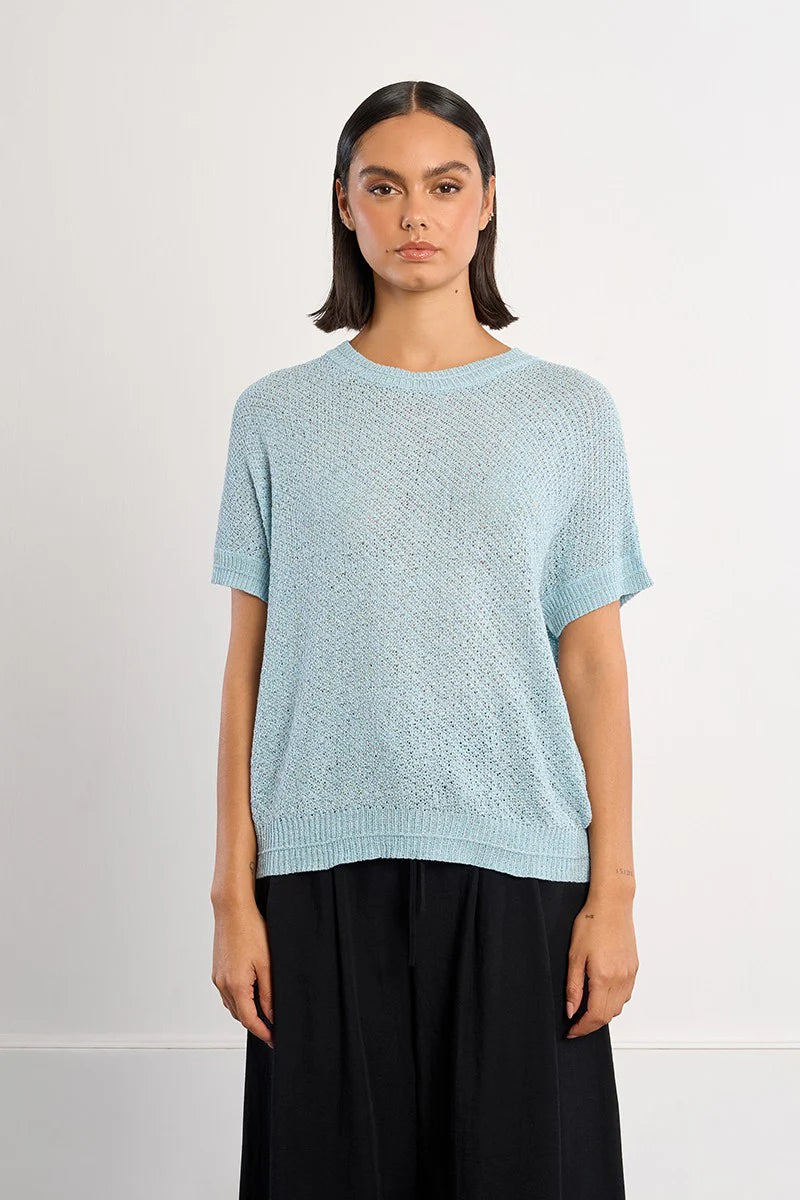 Short-Sleeve Knit Sweater Top – Flattering Lightweight Round Neck Top