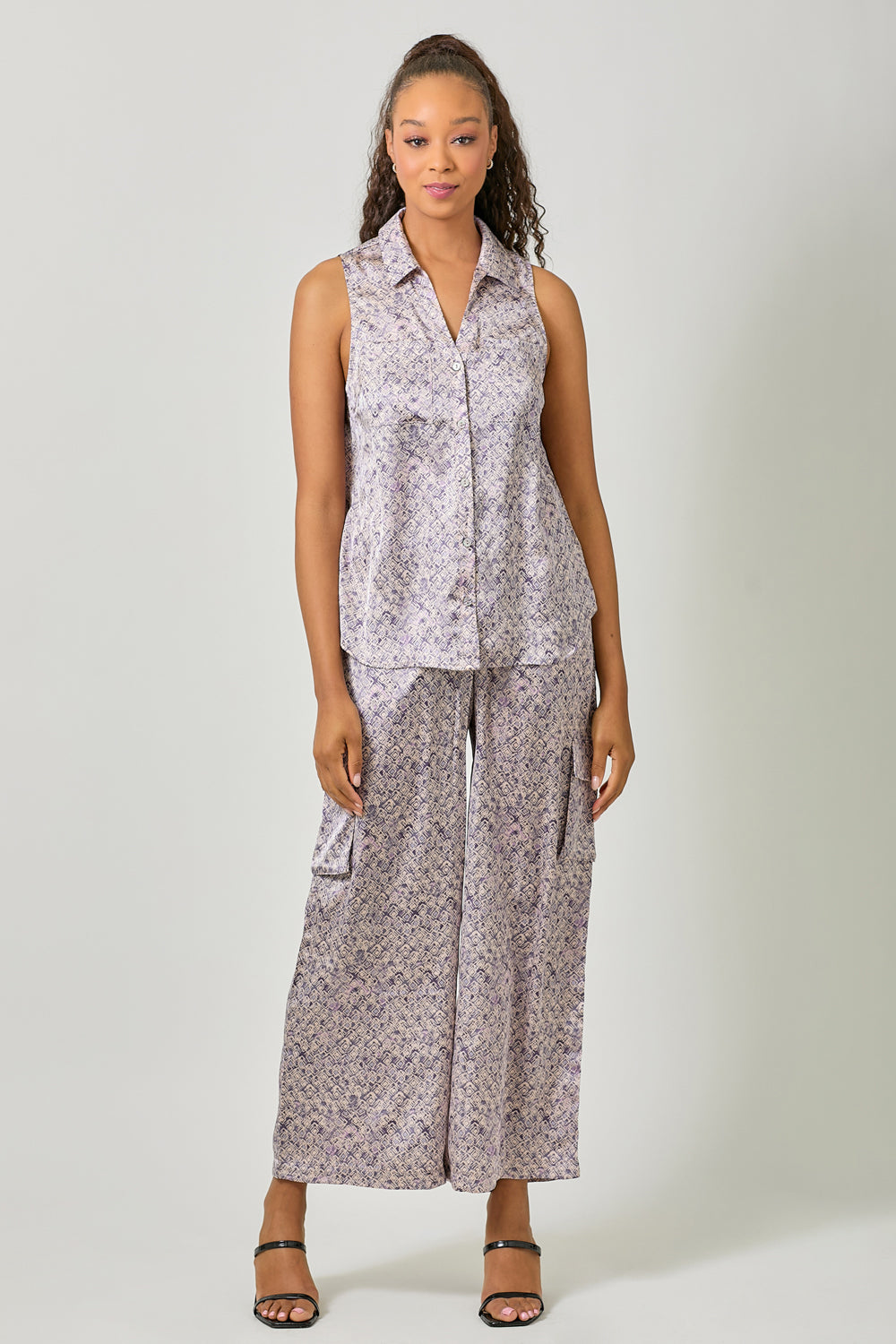Watercolor Print Sleeveless Button Down Shirt