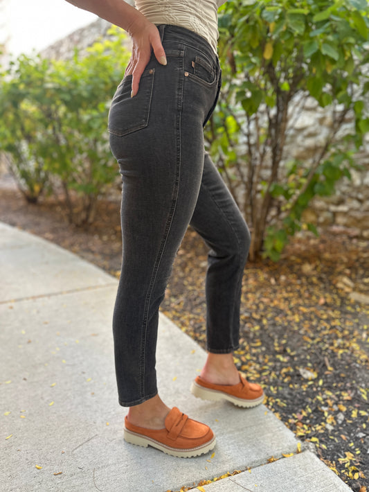 Judy Blue Mid Rise Washed Black Tummy Control Slim Jeans