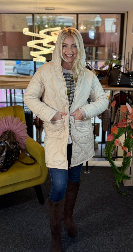 Women’s Hooded Zip-Up Puffer Coat with Sherpa Back