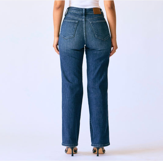 Just Right Judy Blue Petite Straight Leg Jeans