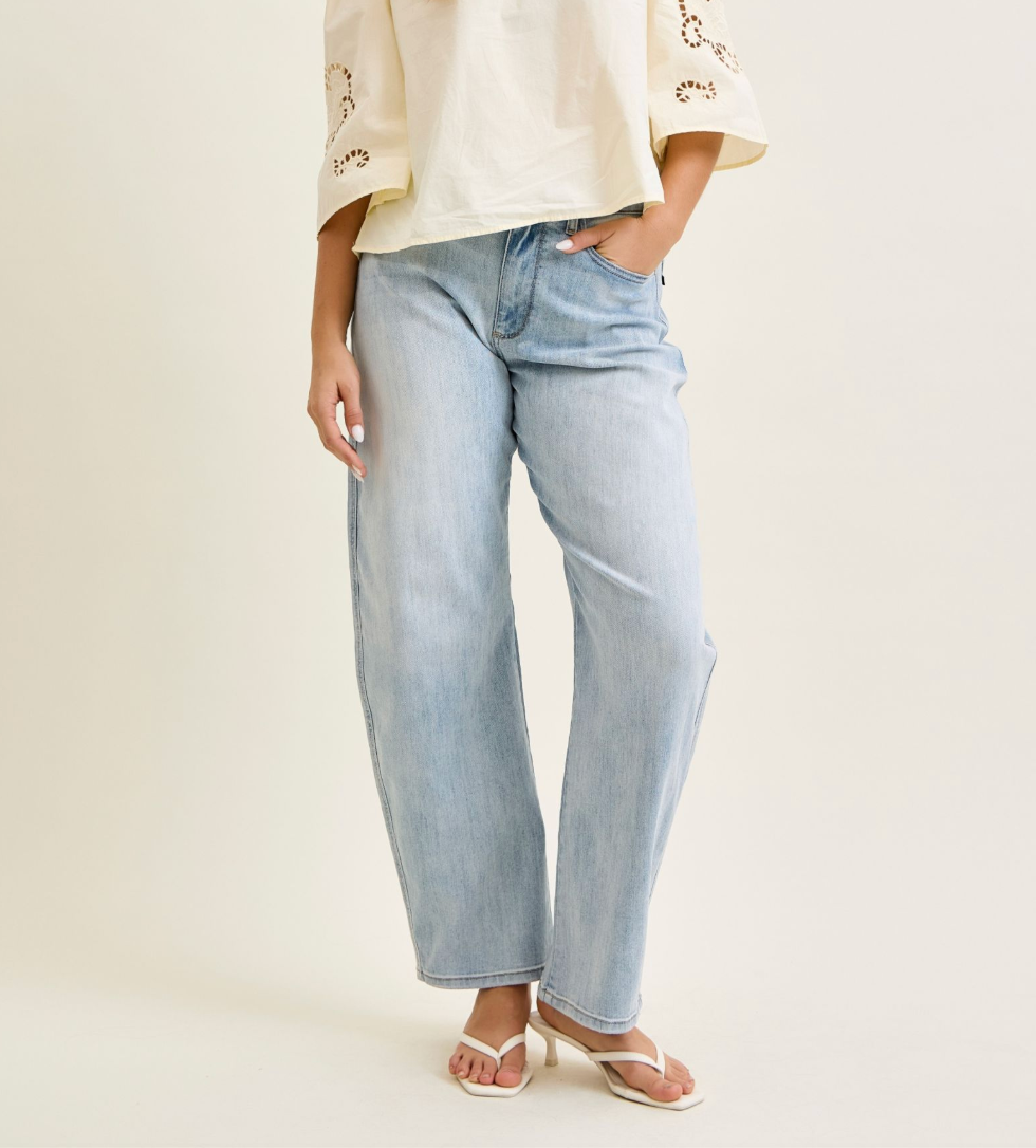 Judy Blue Marlow Arc High Waist Jeans – Light Wash Patch Pocket Denim (Lightweight Spring Fit)