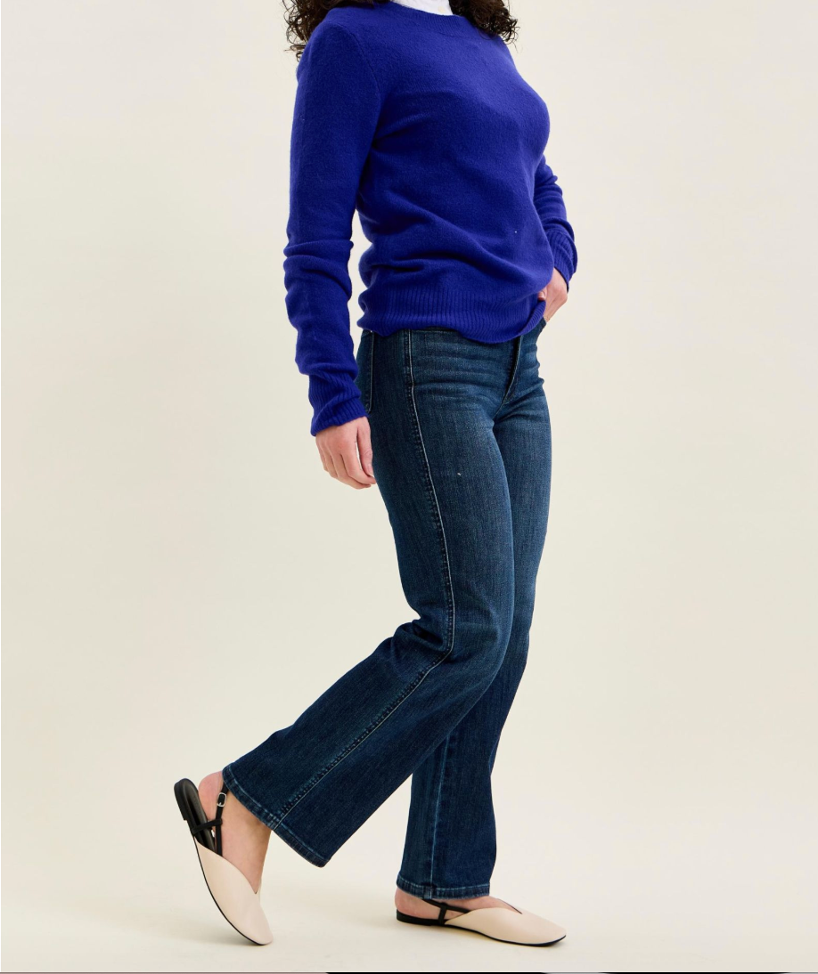 Just Right Judy Blue Petite Straight Leg Jeans