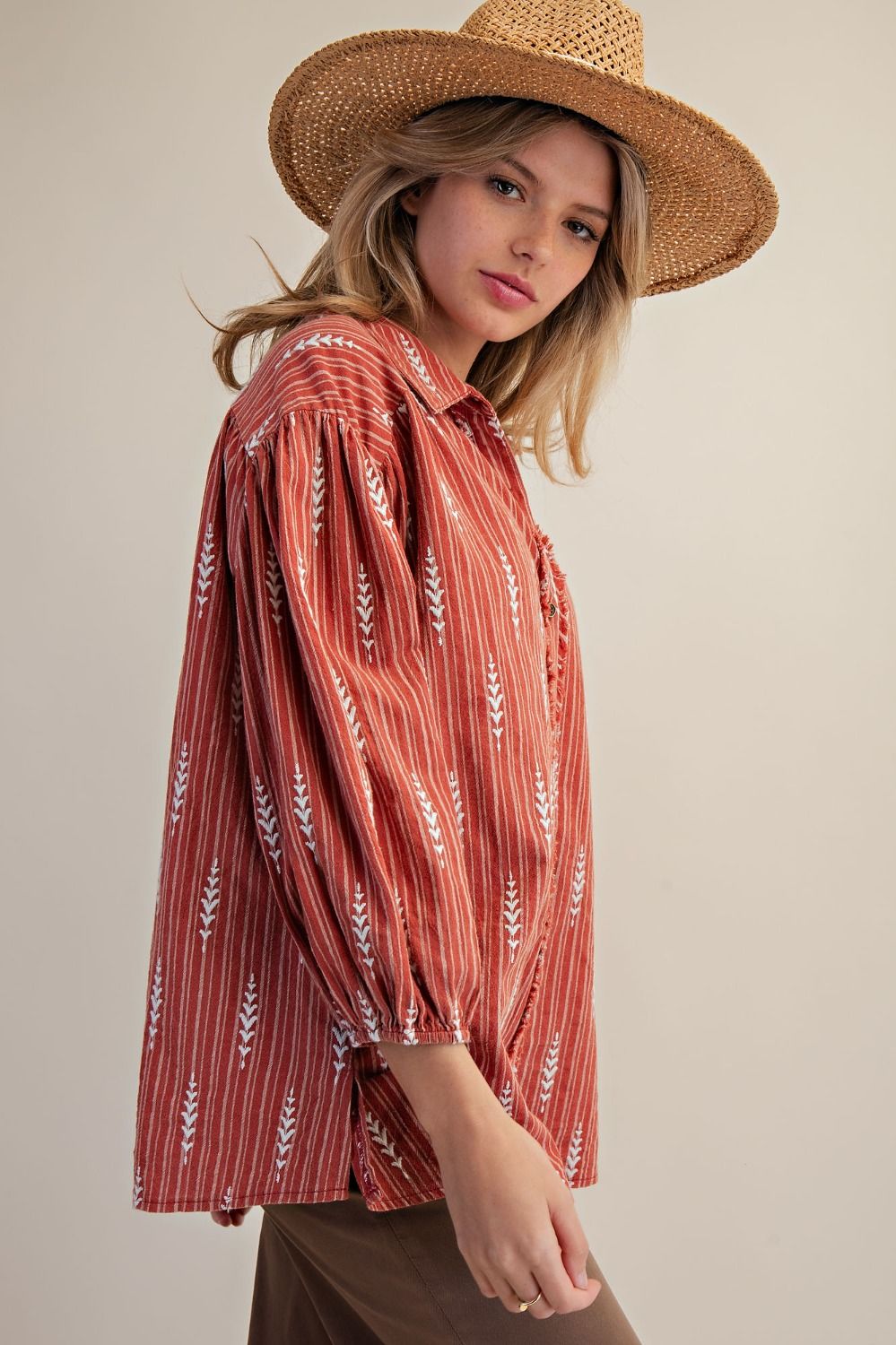 Women’s Washed Cotton Striped Shirt with Leaf Embroidery