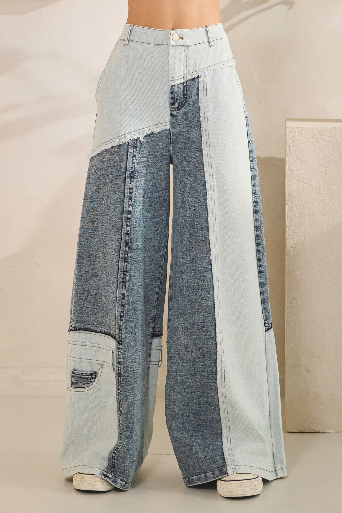 Mineral Washed Contrast Denim Mix Baggy Straight Jeans – Relaxed Fit Casual Denim