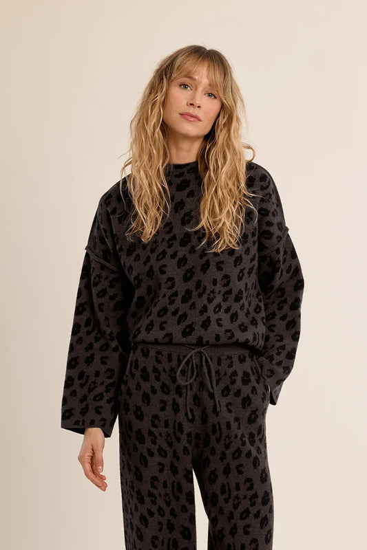 Leopard Print Stand-Up Collar Flared Sweater