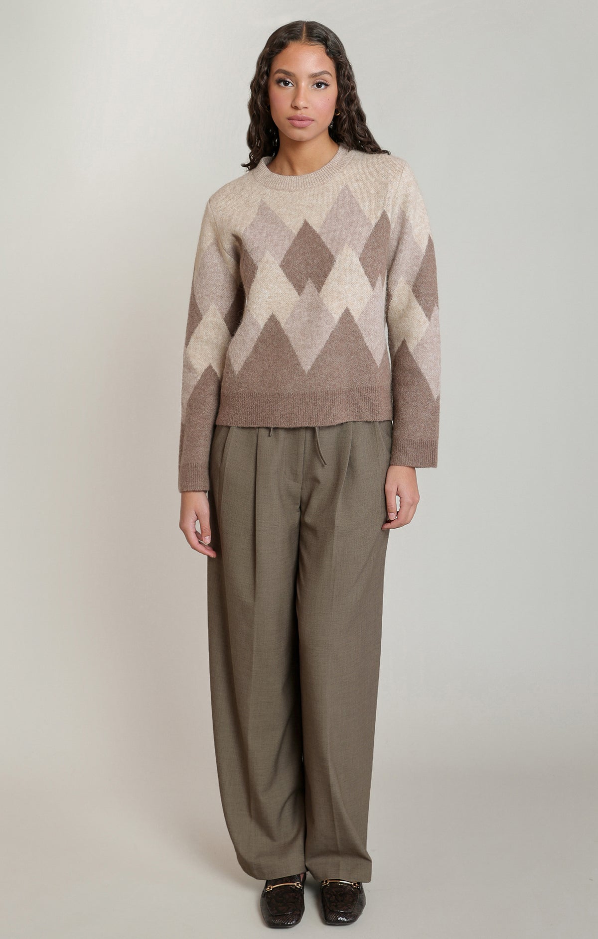 Women’s Soft Argyle Sweater – Oatmeal & Brown